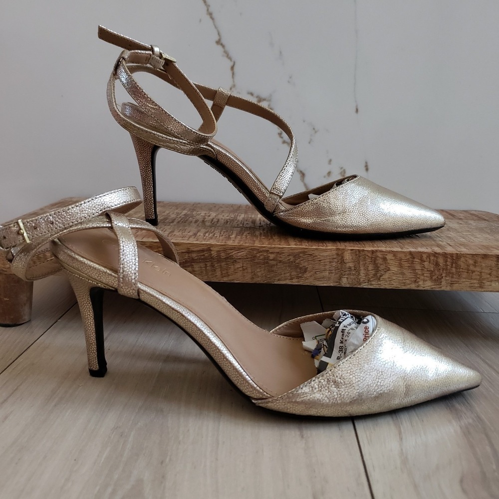 Calvin Klein Ganya Pumps Womens 6 Gold Ankle Strap Pearlized Viper Heel